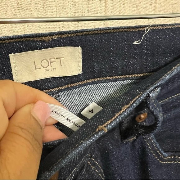 LOFT Modern Skinny Dark Navy Blue Jeans Stretchy size 4 - Picture 5 of 8